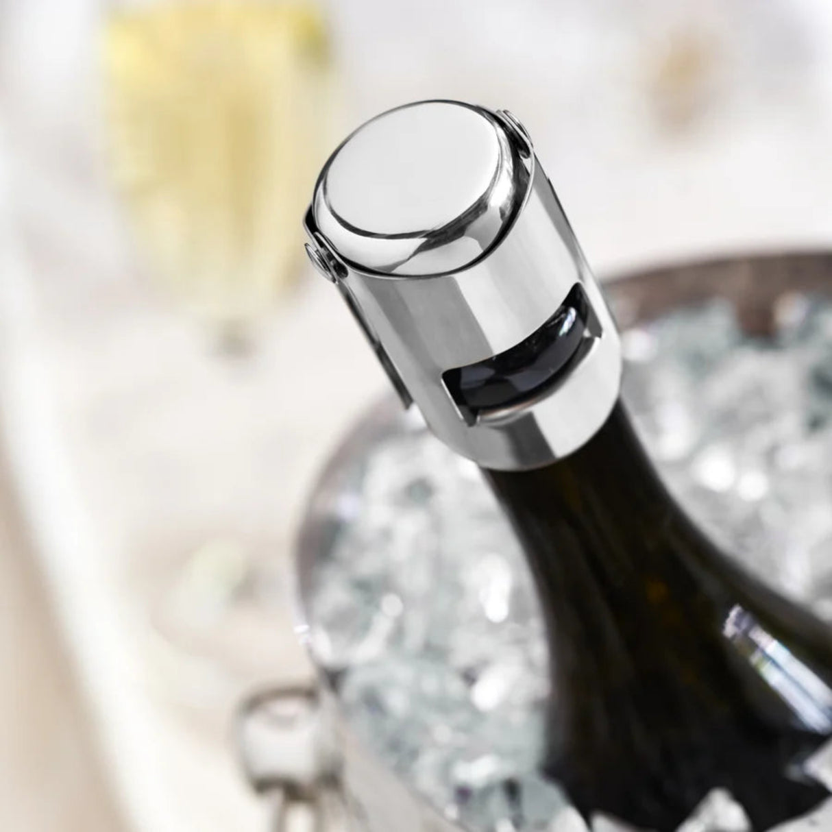 Fizz Champagne Stopper in Chrome-3