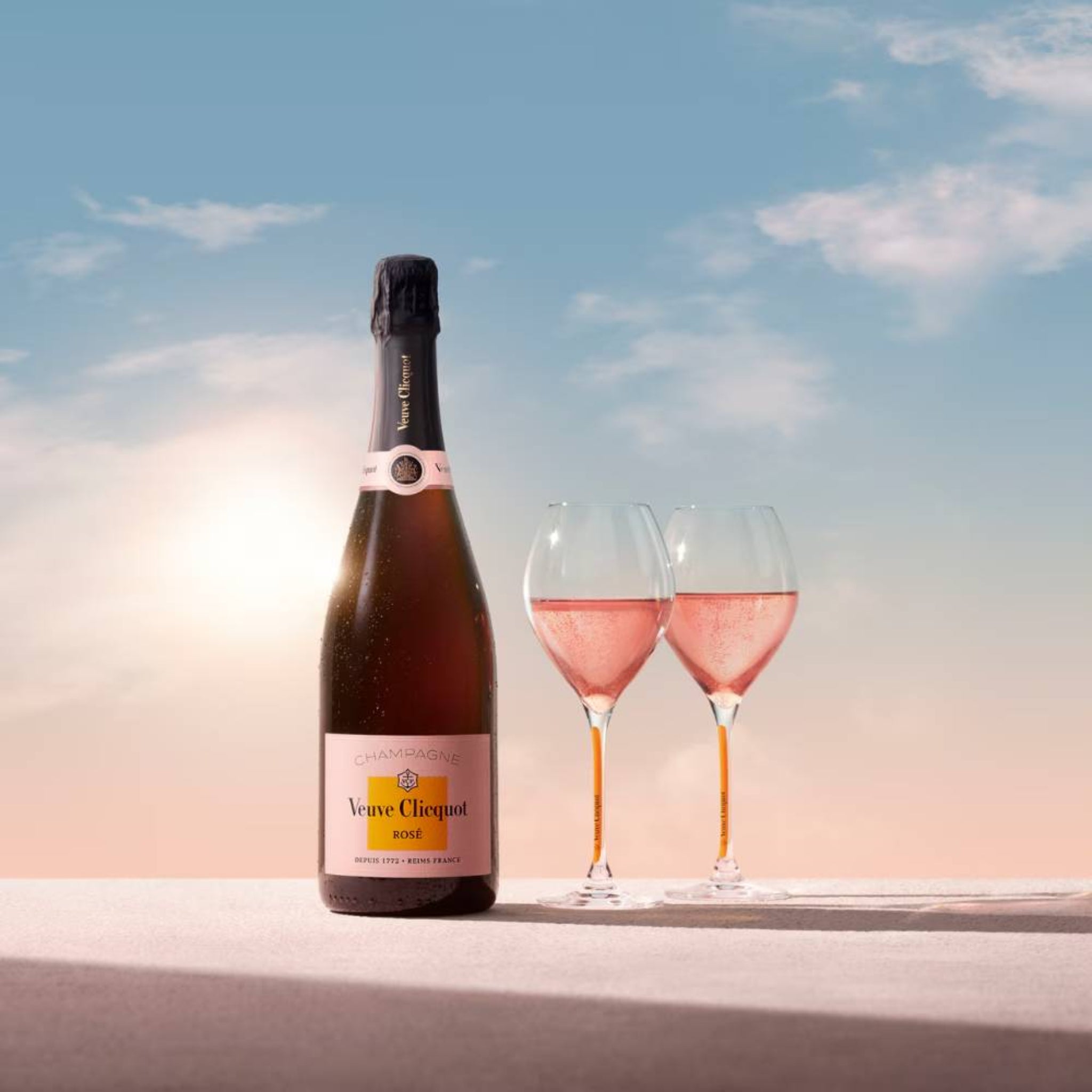 Veuve Clicquot Rose Brut Cooler Gift Set | Liquor Geeks