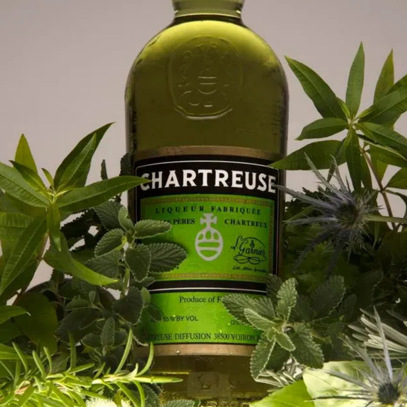 Buy Green Chartreuse Herbal Liqueur | Liquor Geeks