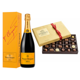 Veuve Clicquot Brut With Gift - Liquor Geeks