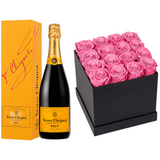 Veuve Clicquot Brut With Gift - Liquor Geeks